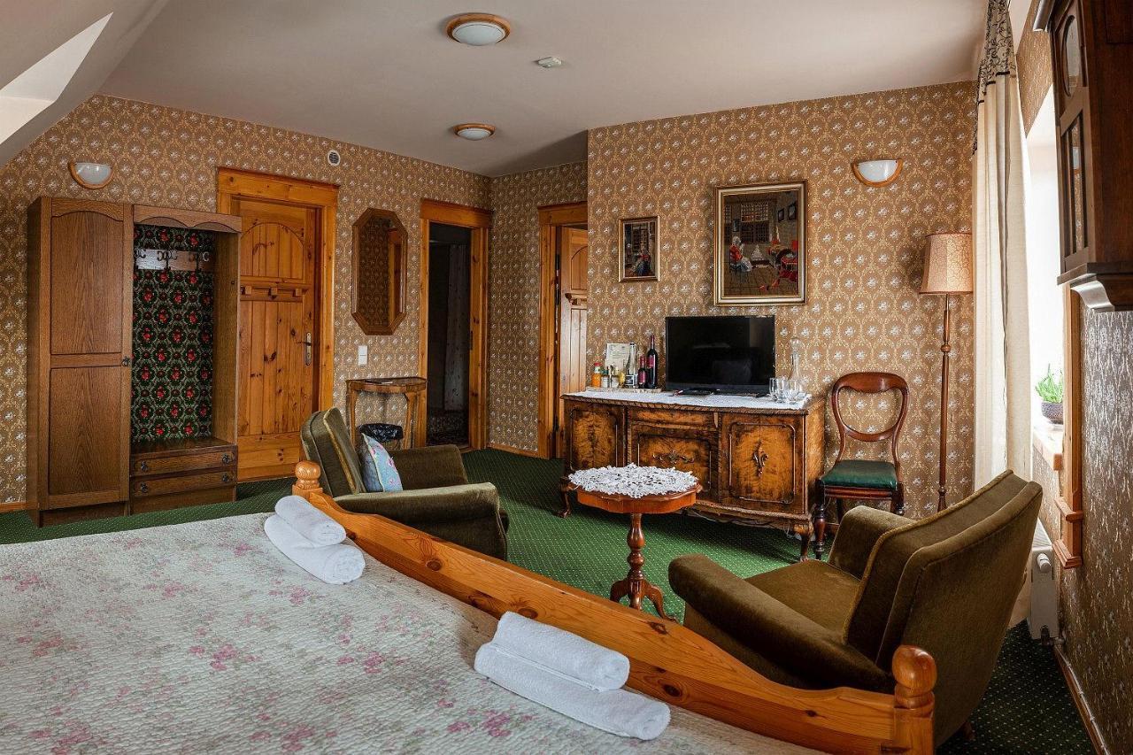 Pakruojis Manor Hotel Miller'S House エクステリア 写真