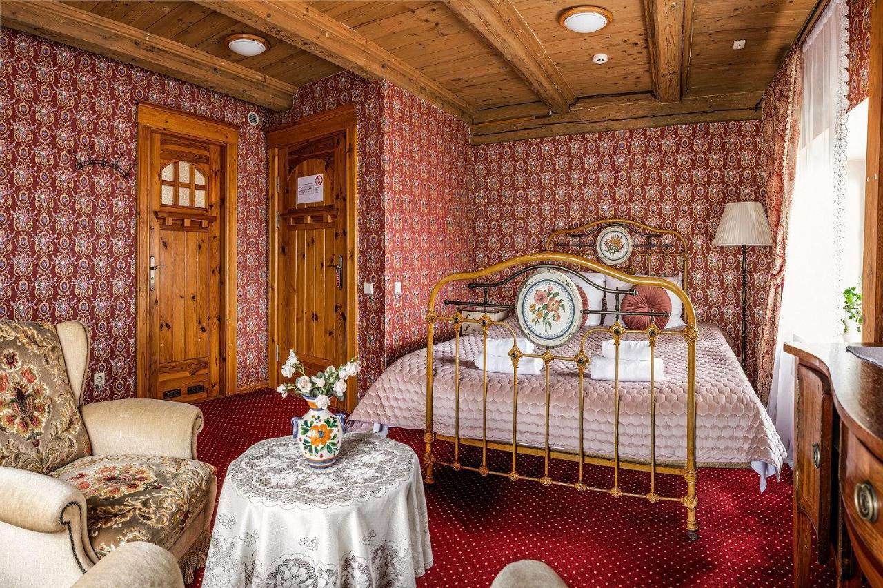 Pakruojis Manor Hotel Miller'S House エクステリア 写真