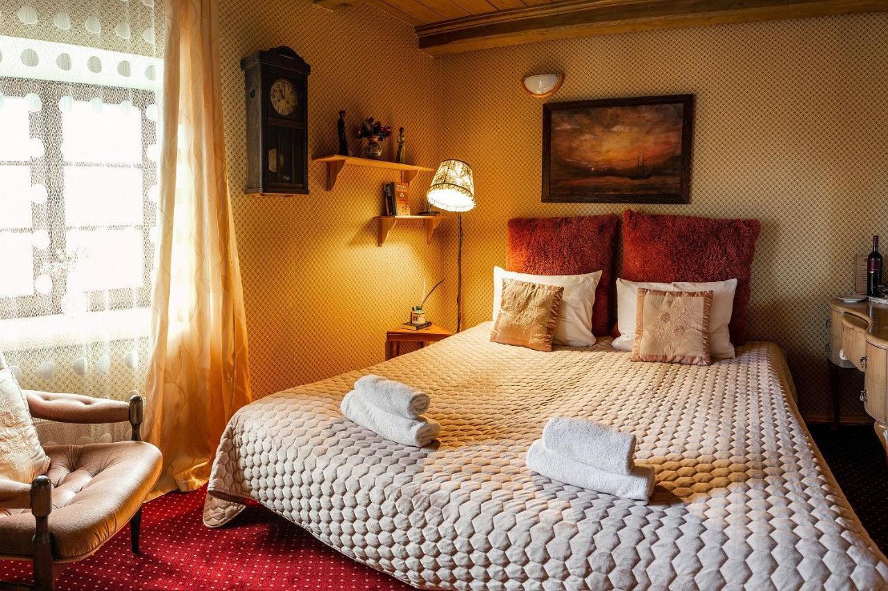 Pakruojis Manor Hotel Miller'S House エクステリア 写真