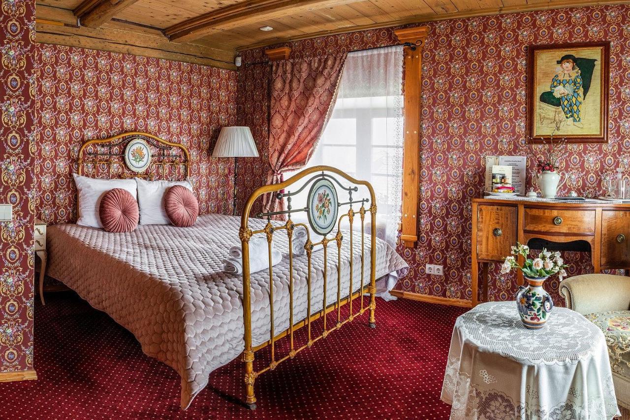 Pakruojis Manor Hotel Miller'S House エクステリア 写真