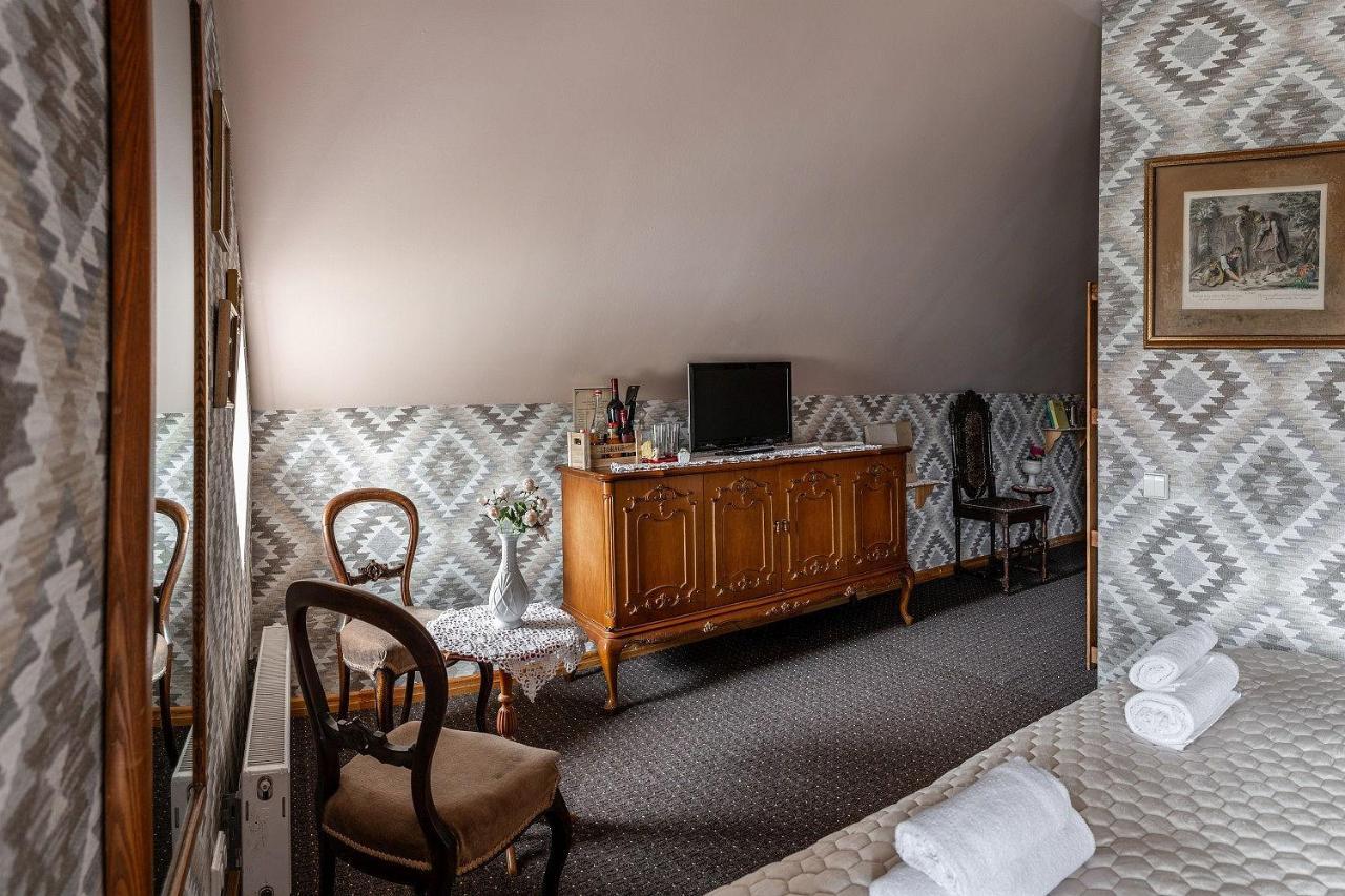 Pakruojis Manor Hotel Miller'S House エクステリア 写真