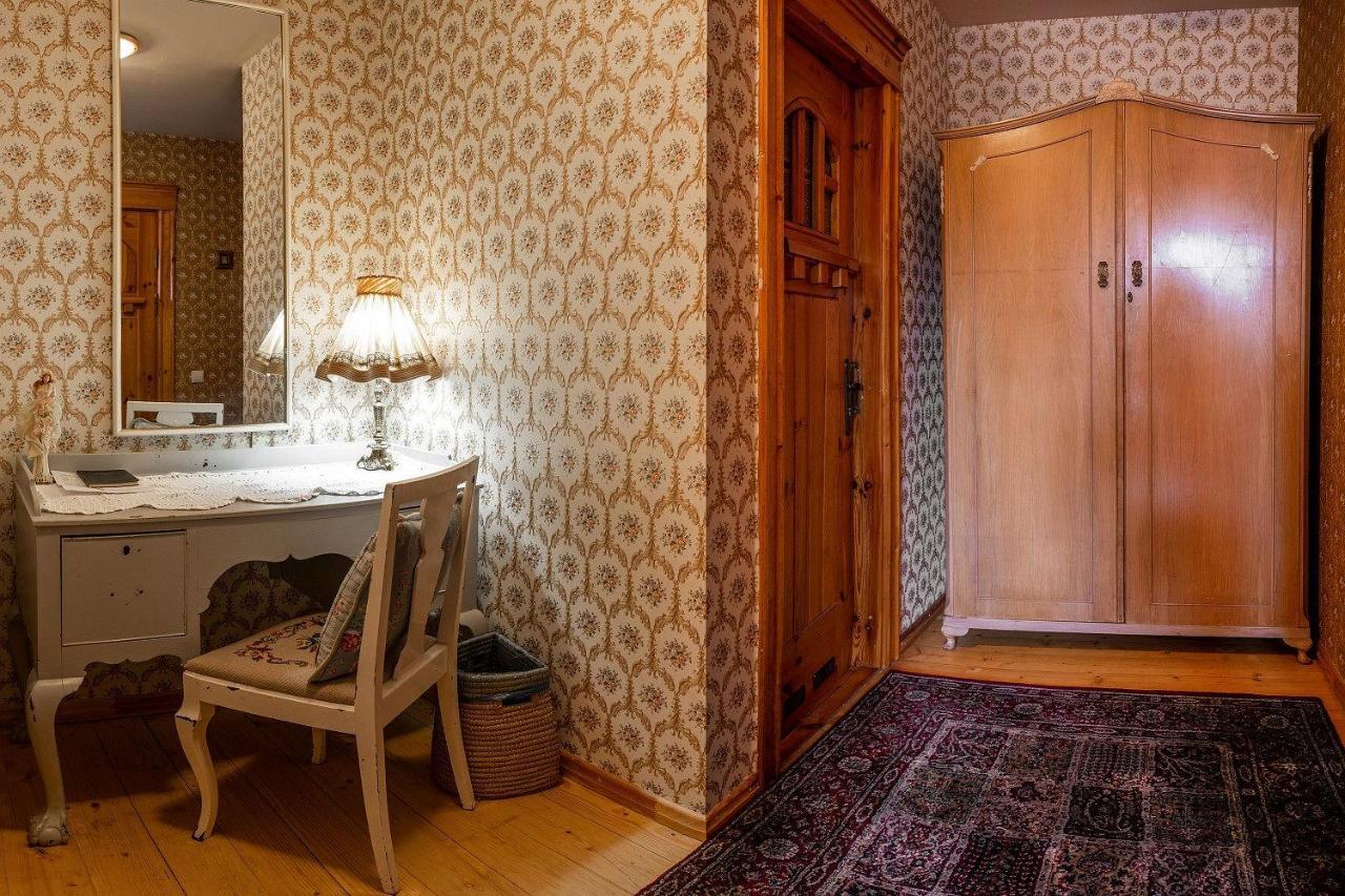 Pakruojis Manor Hotel Miller'S House エクステリア 写真